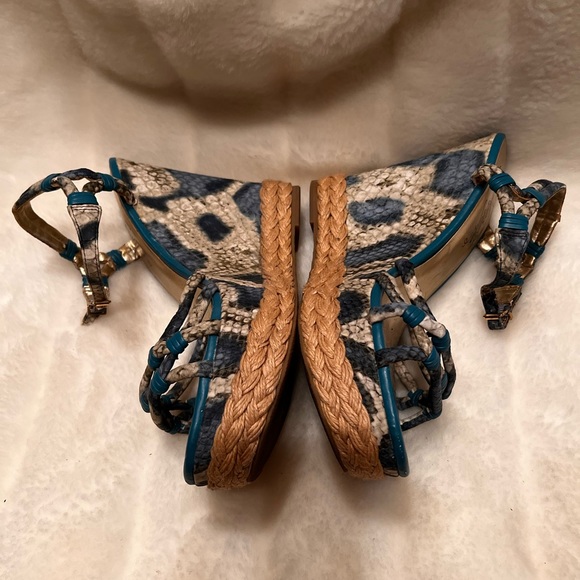 FERGIE Bright Turquoise and Python print 5 inch Wedges - Picture 2 of 5